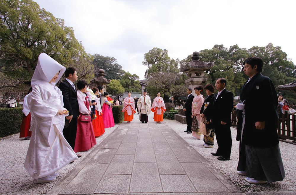 国際結婚のお二人が挙げた本格神社挙式