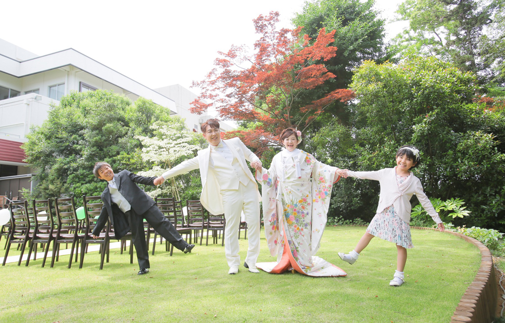 家族の絆を大切にお子様と一緒につくり上げた結婚式
